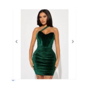 Elegant Green Velvet Dress NWT